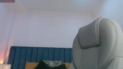Snapshot of april__bunny chatting on 04/21/26, 09:17 April Bunny online show from 04/21/26, 09:17
