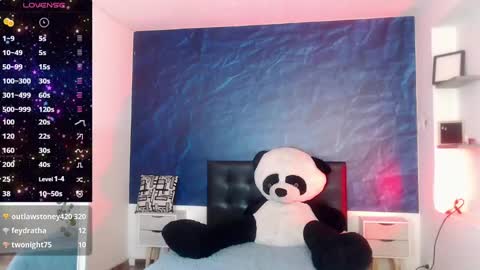  April  online show from 12/12/24, 06:31