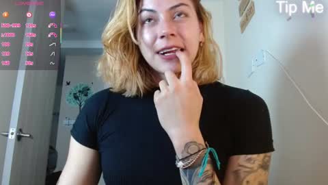 April Dumont online show from 06/21/26, 10:12