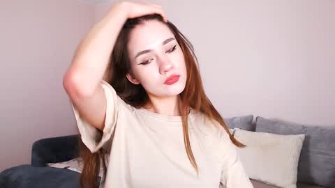 Snapshot of april_felicity chatting on 01/24/25, 07:39 April online show from 01/24/25, 07:39