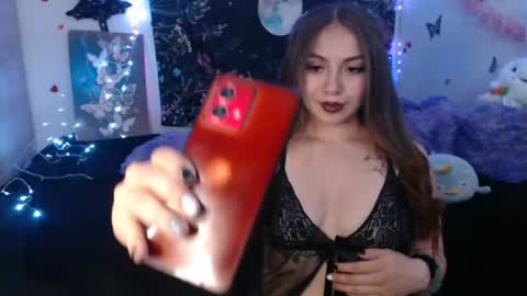Snapshot of april_l6 chatting on 06/19/26, 11:30 april_l6 online show from 06/19/26, 11:30