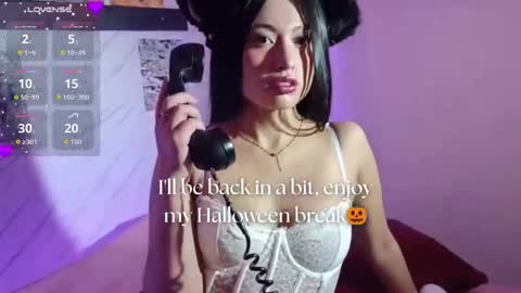 Snapshot of april_nicols chatting on 10/12/25, 12:15 A P R I L online show from 10/12/25, 12:15