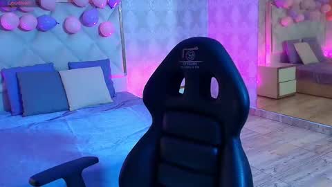 Snapshot of april_tay1 chatting on 03/04/26, 04:07 APRIL online show from 03/04/26, 04:07