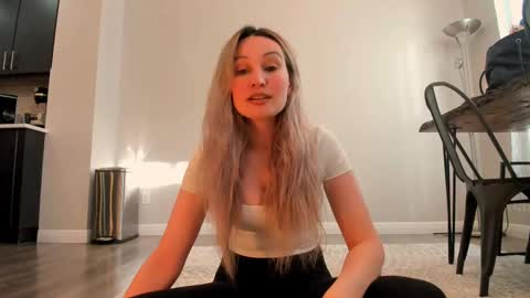 Snapshot of aprilaudrey_ chatting on 09/22/25, 11:07 Audrey Im usually online every single day except sundays from and 20 pm uk time online show from 09/22/25, 11:07
