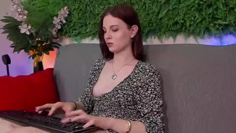 April online show from 03/08/25, 10:24