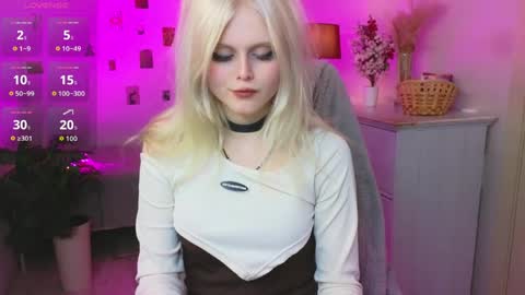 Snapshot of aprilgreeen chatting on 05/07/26, 08:58 Hazy online show from 05/07/26, 08:58