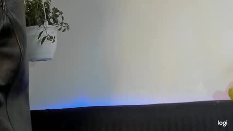 aprillebony319262 online show from 02/18/26, 07:37