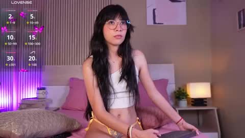 Snapshot of aprilqueenie chatting on 04/18/26, 07:51 aprilqueenie online show from 04/18/26, 07:51
