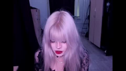 Alice D online show from 04/16/26, 09:39