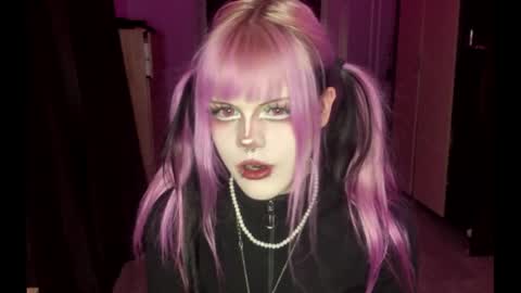 Alice D online show from 05/01/26, 09:19