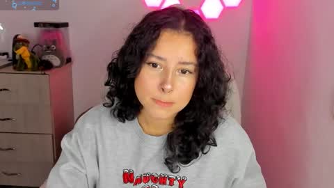 aqua emilly online show from 11/22/25, 11:15