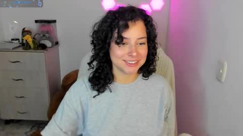 aqua emilly online show from 11/27/25, 11:51