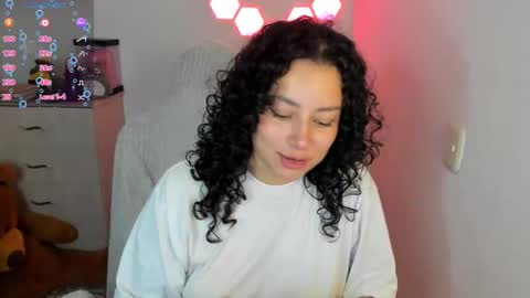 aqua emilly online show from 02/12/26, 11:22