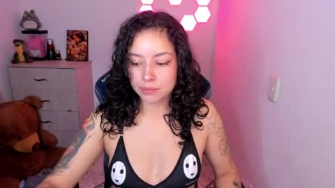 aqua emilly online show from 04/29/26, 11:44