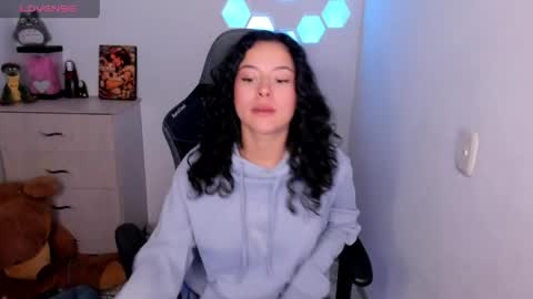 aqua emilly online show from 05/10/26, 10:59