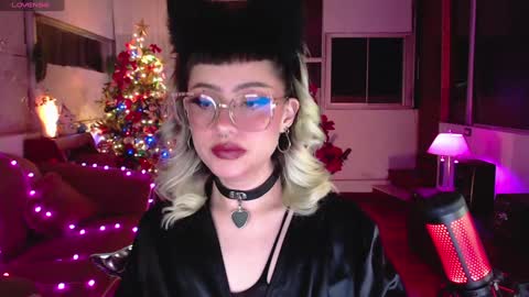 Snapshot of aquamarinebubble chatting on 01/05/25, 04:25 Zam independent model online show from 01/05/25, 04:25