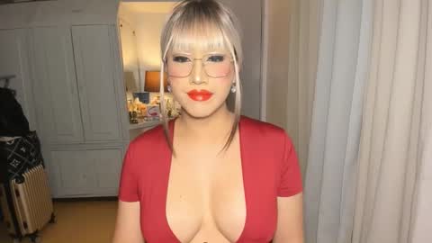 Alicia online show from 11/23/25, 08:25