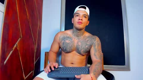 Snapshot of aquiles_elpapi chatting on 11/02/25, 07:27 AquilesElpapi online show from 11/02/25, 07:27