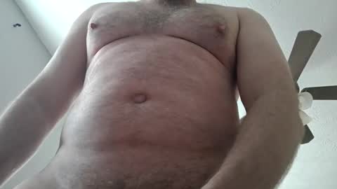 Snapshot of aqxz1010 chatting on 10/17/25, 01:35 aqxz1010 online show from 10/17/25, 01:35