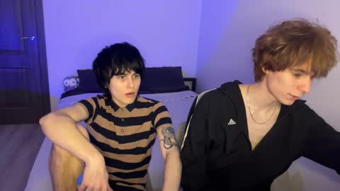 Snapshot of ar1zze chatting on 03/27/26, 07:24 zik and kris online show from 03/27/26, 07:24