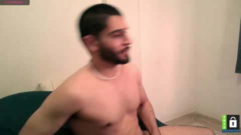 Snapshot of arab_b chatting on 02/13/26, 07:26 Thiago online show from 02/13/26, 07:26