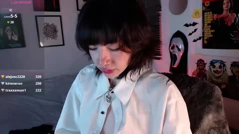 Snapshot of arabella_stone chatting on 02/14/25, 07:59 Arabella online show from 02/14/25, 07:59