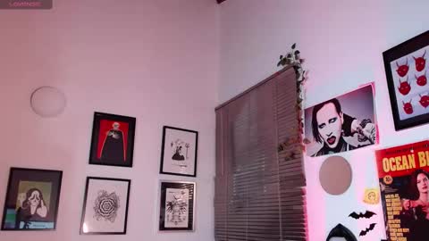 Snapshot of arabella_stone chatting on 02/15/25, 02:47 Arabella online show from 02/15/25, 02:47