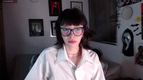 Snapshot of arabella_stone chatting on 03/08/25, 10:13 Arabella online show from 03/08/25, 10:13