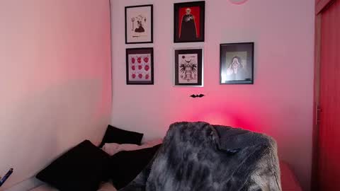 Snapshot of arabella_stone chatting on 09/12/25, 01:06 Arabella online show from 09/12/25, 01:06