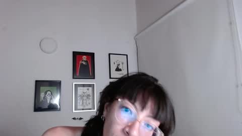Snapshot of arabella_stone chatting on 09/13/25, 11:48 Arabella online show from 09/13/25, 11:48