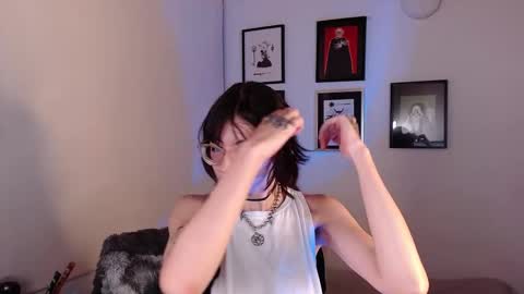 Snapshot of arabella_stone chatting on 11/08/25, 03:39 Arabella online show from 11/08/25, 03:39