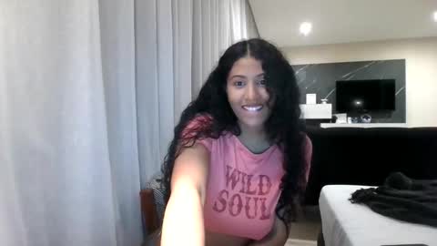 Snapshot of arabiangoddess3 chatting on 06/03/26, 08:50 Monet online show from 06/03/26, 08:50