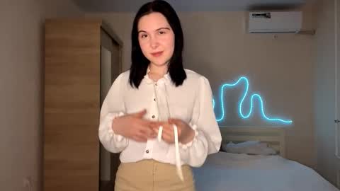 Emi online show from 03/15/26, 04:13