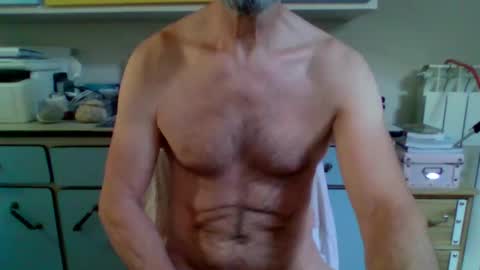 aragon3000 online show from 10/11/25, 08:13