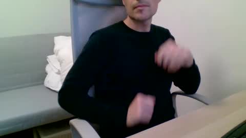 aragon9999 online show from 03/12/25, 05:28