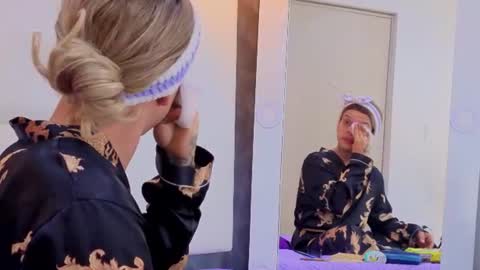 Snapshot of aranza_jones chatting on 07/18/26, 11:36 Aranza online show from 07/18/26, 11:36
