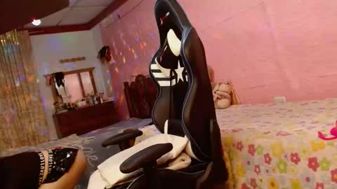 Aranza online show from 10/31/25, 10:16