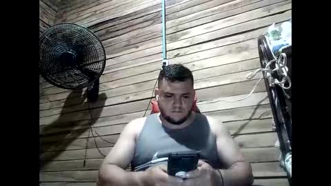 Snapshot of arcanguel_05 chatting on 05/17/26, 02:31 arcanguel 05 online show from 05/17/26, 02:31