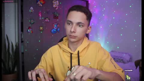 Snapshot of archi_love chatting on 02/05/25, 01:11 ARCHIBALDO online show from 02/05/25, 01:11