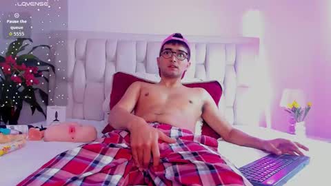 Archie online show from 01/15/26, 02:38