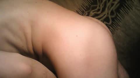 Snapshot of archkeinzas chatting on 10/29/25, 06:53 olo online show from 10/29/25, 06:53