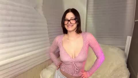 Snapshot of ardisparty chatting on 02/24/26, 06:50 Caroline online show from 02/24/26, 06:50