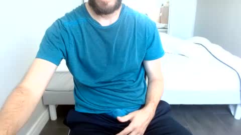Snapshot of arekusan6 chatting on 07/08/26, 12:53 Arek online show from 07/08/26, 12:53