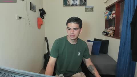 Snapshot of ares_johnsonn chatting on 02/18/25, 01:55 Ares online show from 02/18/25, 01:55