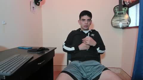 Snapshot of ares_johnsonn chatting on 03/11/25, 06:52 Ares online show from 03/11/25, 06:52