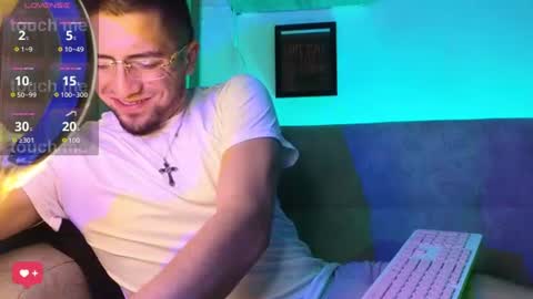 Snapshot of aresmassimox chatting on 07/03/26, 10:54 Mateo online show from 07/03/26, 10:54