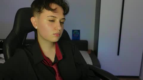 Snapshot of aresnoir chatting on 06/06/26, 09:19 AresNoir online show from 06/06/26, 09:19