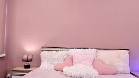 Snapshot of ari3el chatting on 02/24/26, 05:11 Ariel online show from 02/24/26, 05:11