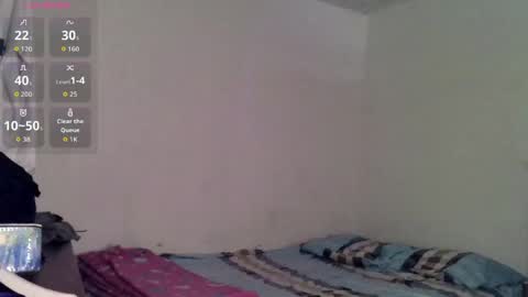 Snapshot of ari_20_ chatting on 05/23/26, 05:17 Bella online show from 05/23/26, 05:17