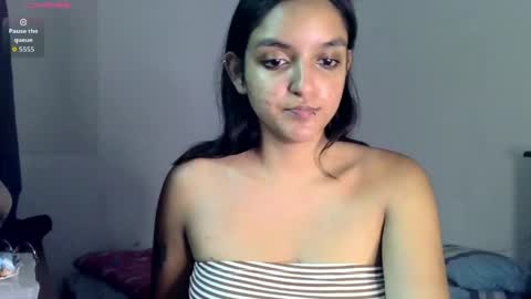 Snapshot of ari_20_ chatting on 05/31/26, 05:20 Bella online show from 05/31/26, 05:20